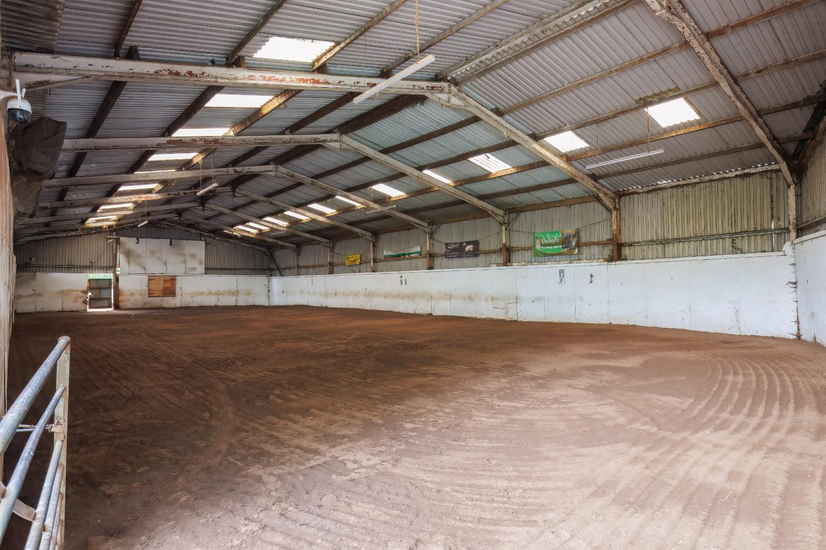 Downside House, Cattery & Equestrian Facilities, Sully Road, Penarth, CF64 2TR
